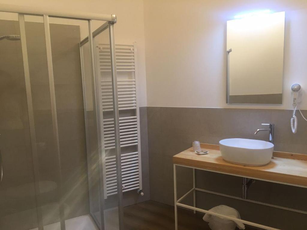 פדבנה Albergo Croce D'Aune מראה חיצוני תמונה